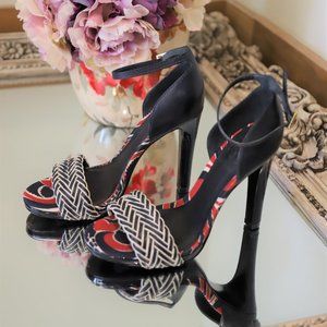 Tory Burch navy white braid heels sz6M